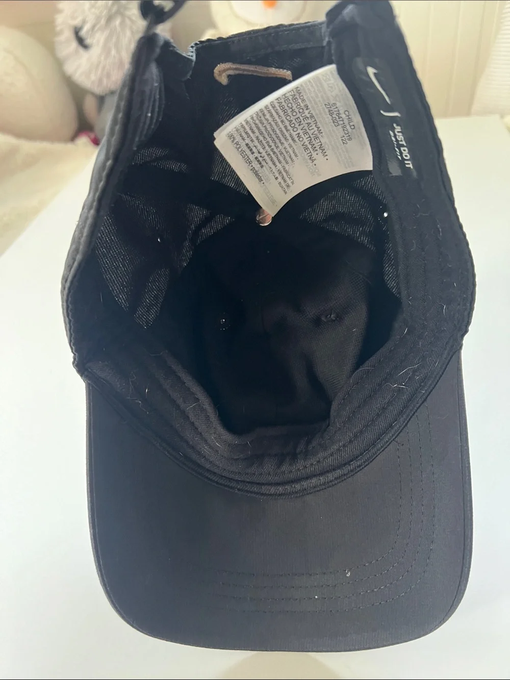 Child Nike Black Cap Dri-Fit with White Swoosh Logo and Reflective Back Tag - Picture 8 of 8